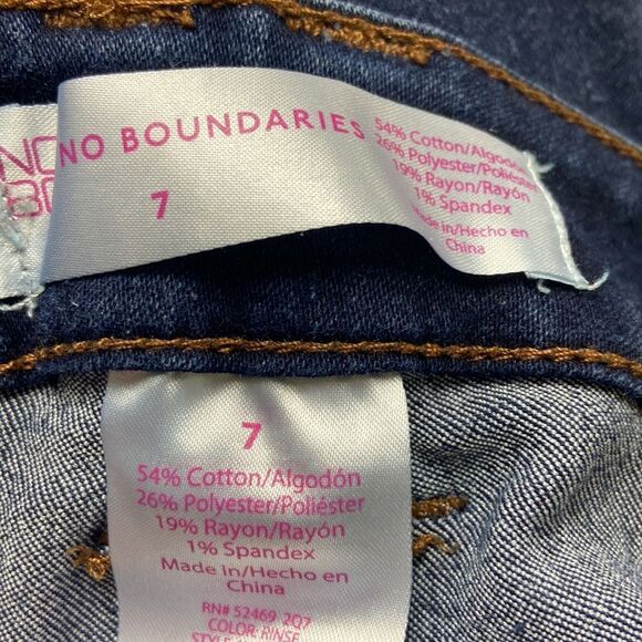2 Pair Jeans No Boundaries Size 7 & Kenneth Cole New Your Size 28 - Picture 12 of 16